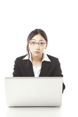 メガネをしたOL