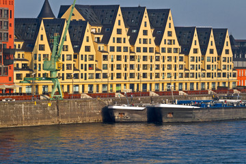Rheinauhafen in Köln, historische Speicherhäuser