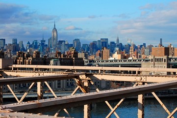 Fototapeta na wymiar Manhattan von der Brooklyn Bridge aus