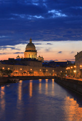 Fototapeta na wymiar Petersburg. Widok z katedry św Izaaka na białym nocy