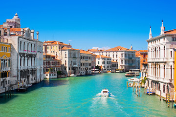Fototapeta na wymiar Słynny Canal Grande w Wenecji, Włochy