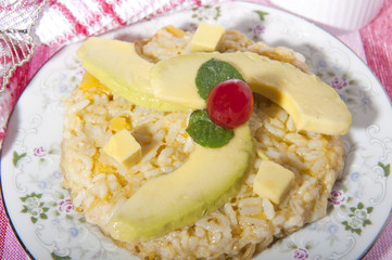 Rice pudding with avocado