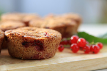 Muffins mit Johannisbeeren