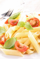pasta with tomato  and basil