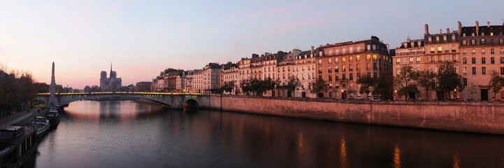 Romantic pink sunset at Paris