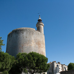 La tour de Constance