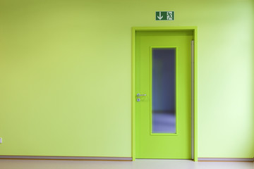grüne Bürotür 