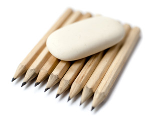 gomme et crayons naturel écologique