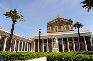 Fototapeta na wymiar Rzym Kościół Świętego Pawła za Murami