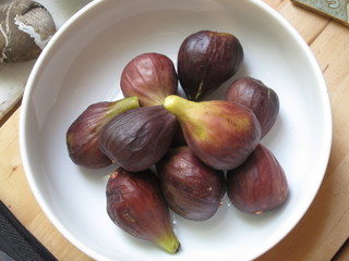 Fresh picked summer figs in kitchen bowl