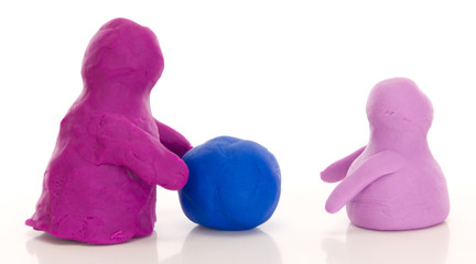Knetgummifiguren mit Ball / Modelling clay figures with a ball