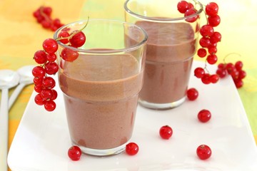 Geniesser Schokoladencreme mit Johannisbeeren