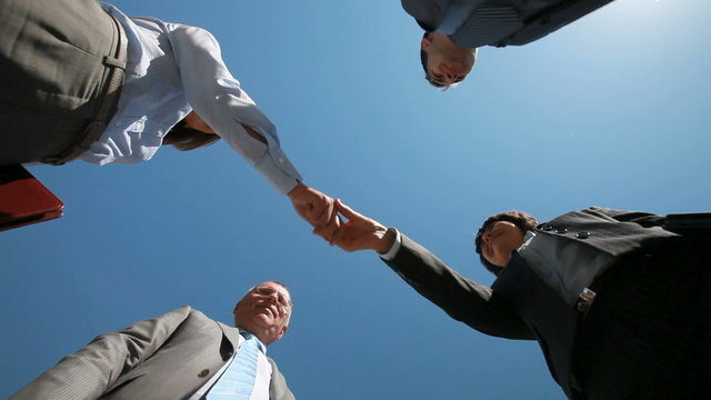 Cross handshake