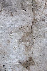 Schäden an Hauswand