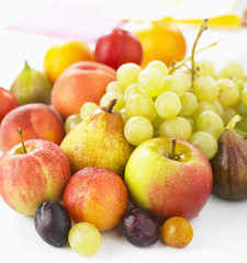 Fototapeta na wymiar Assortiment de fruits