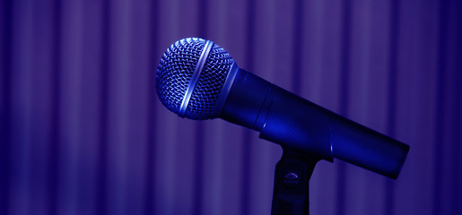 Microphone