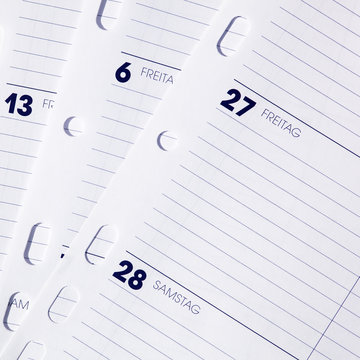 รูปภาพTageskalender – เลือกดูภาพถ่ายสต็อก เวกเตอร์ และวิดีโอ5,753