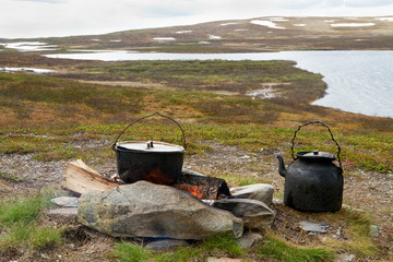 Campfire cooking in Swedish Lapland. - 43111044