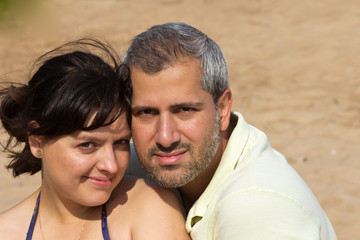 Fototapeta premium young pair on the seashore