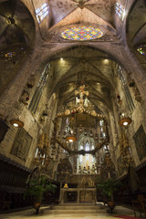 Palma cathedral altar © grahammoore999