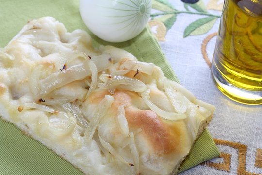 focaccia with onions