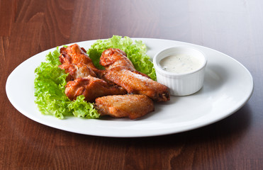 fried chicken wings with sauce
