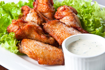 fried chicken wings with sauce