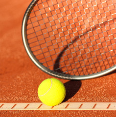 tennis ball on line