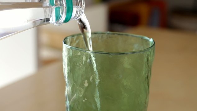 Se servir un verre