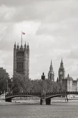 Cercles muraux Rouge, noir, blanc Horizon de Londres, Palais de Westminster, Big Ben et Victoria Tower