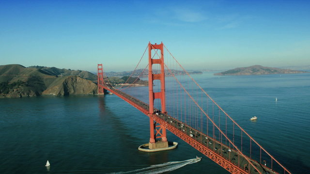 Aerial view of nautical vessels, road traffic, Golden Gate Bridge, USA