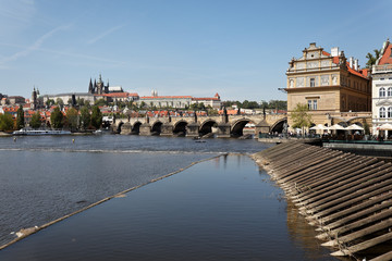 Prag, Karlsbrücke und Prager Burg Hradschin