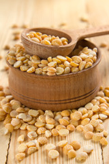 Dry split yellow peas