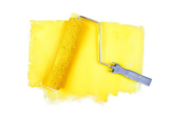 Paint roller on yellow traces