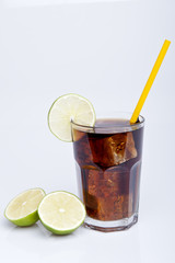 Coca cola lime e rum cuba libre