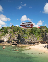 Naklejka premium 崖の上に建つ神社