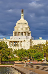 Obraz premium US Capitol under stormy sky
