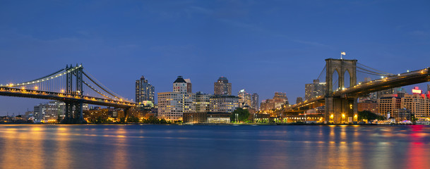 Obraz na płótnie Canvas Manhattan i Brooklyn Bridge Panorama.