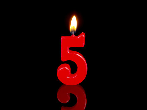 Birthday-anniversary candles showing Nr. 5