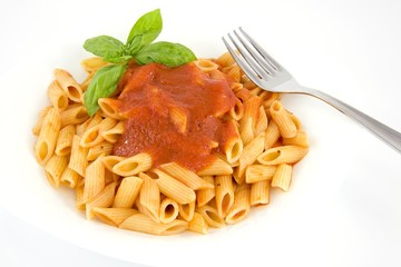 penne con sugo e basilico