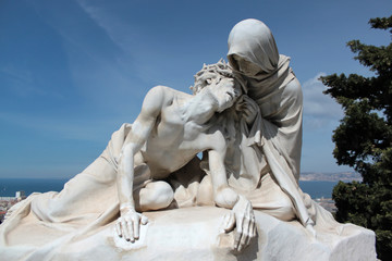 statua cristo e madonna