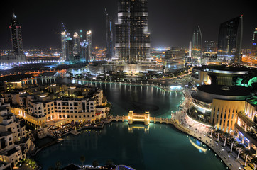Fototapeta premium Dubai Downtown with Burj Khalifa