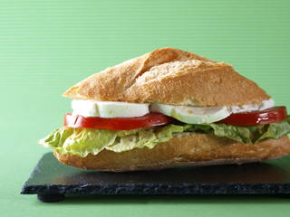 Vegetable sandwich. Bocadillo vegetal.