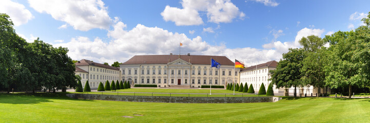 Fototapeta na wymiar Panoramiczne zdjęcia w Berlinie, Schloss Belvue