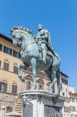 Fototapeta premium Còsimo di Giovanni degli Mèdici statue in Florence, Italy