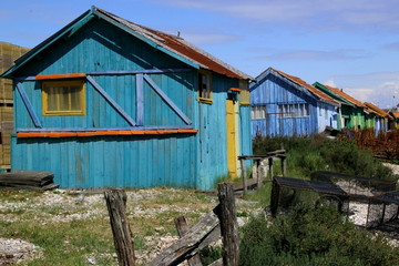 cabanes ostréicoles du château d'Oléron.