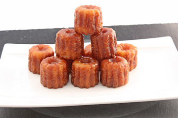 Assiette de canelés