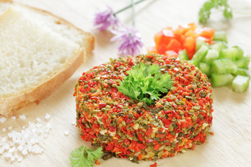 Paprikafrischkäse mit Weißbrot