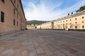 Empty square in El Escorial, Madrid © dvoevnore