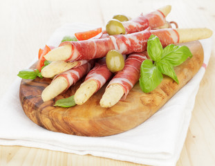 Prosciutto Schinken mit Grissinis